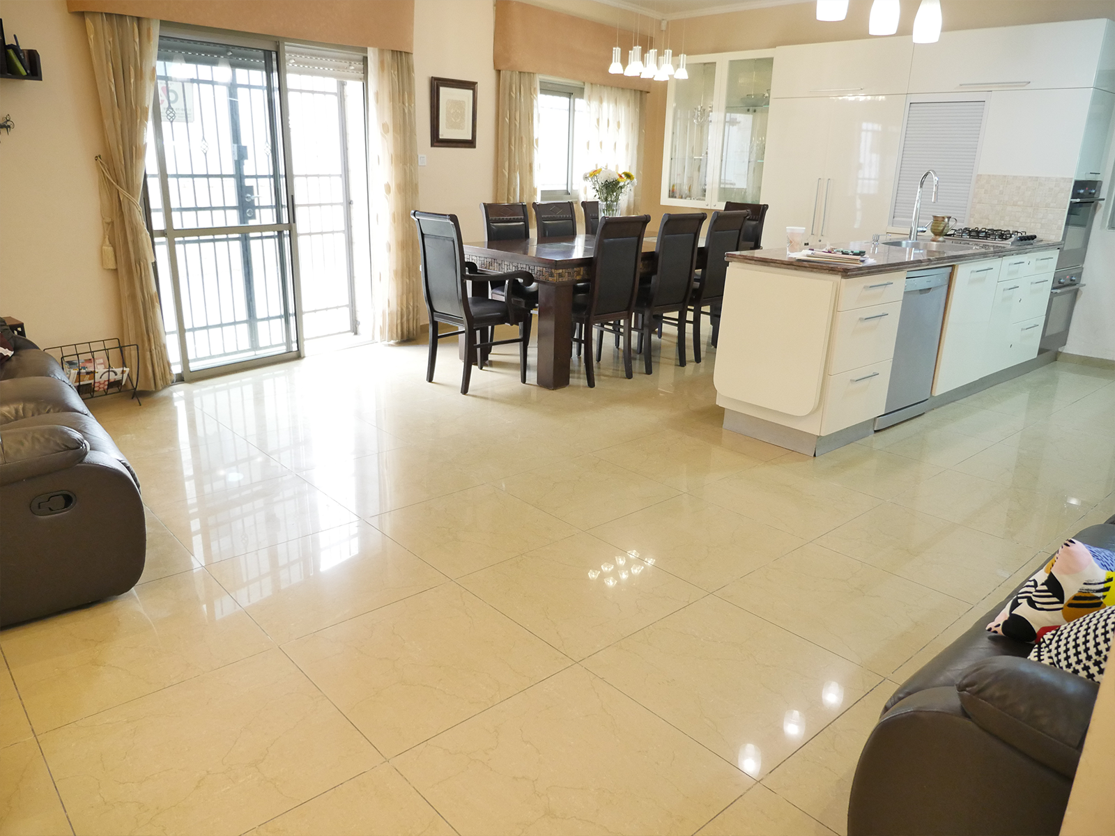 Living room photograph